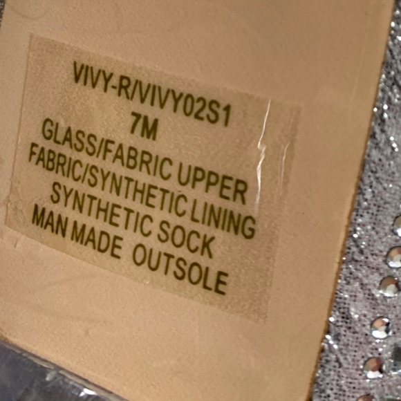 NWOB Steve Madden Vivy Rhinestone Pointed Clear Flared Heel Booties size 7 - Picture 10 of 12